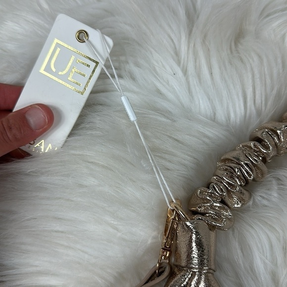 Urban Expressions Gold Stormi Crossbody Clutch Purse NWT - Picture 12 of 15